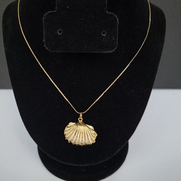 Gold Encrusted Gilded Seashell Necklace 16 in chain 1.25 in pendant fashion - Picture 4 of 6